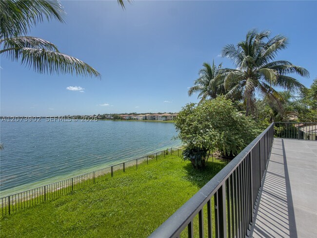 Building Photo - 5297 SW 183rd Ave