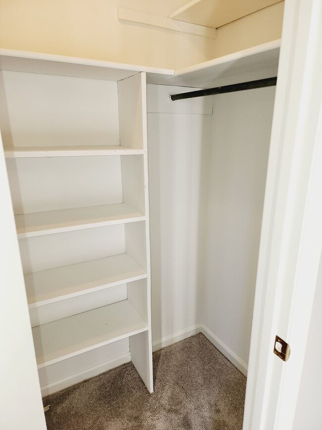 Building Photo - Vestavia Living: 4 Bed, 2.5 Bath Rental on Catala Rd