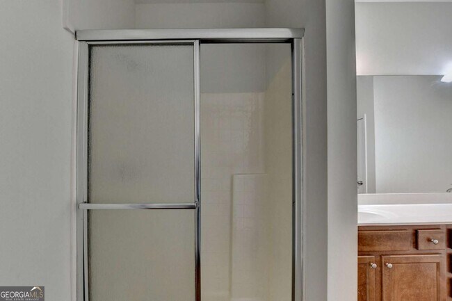 Building Photo - 979 Parkside Wood Ct