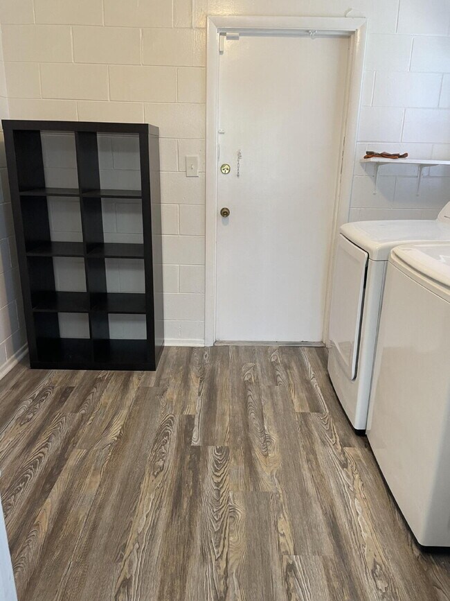 Building Photo - Coastal Living Starts Here – Renovated 4BR Home Just 10 Minutes from the Beach