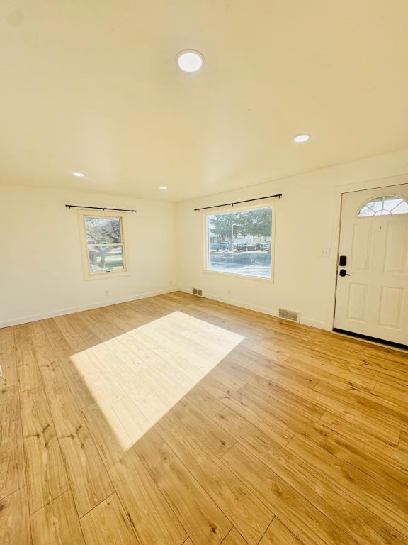 Building Photo - 410 Holbrook Dr