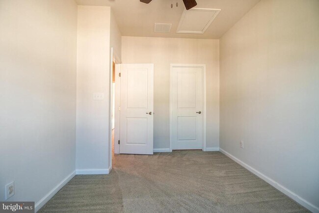 Building Photo - 308 Blue Welsh St