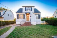 Building Photo - 14-20-20 11th St