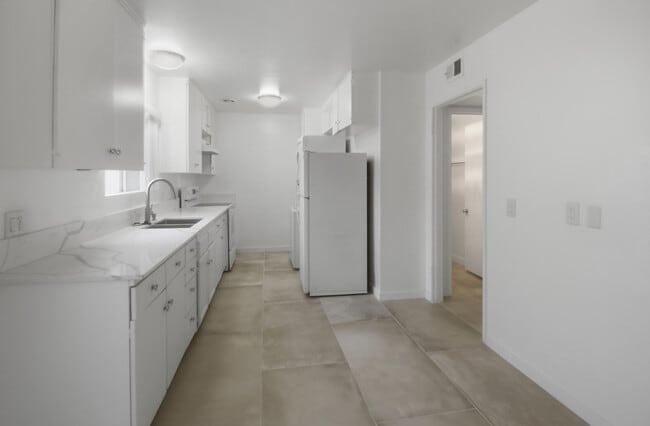 Building Photo - 77912 Michigan Dr