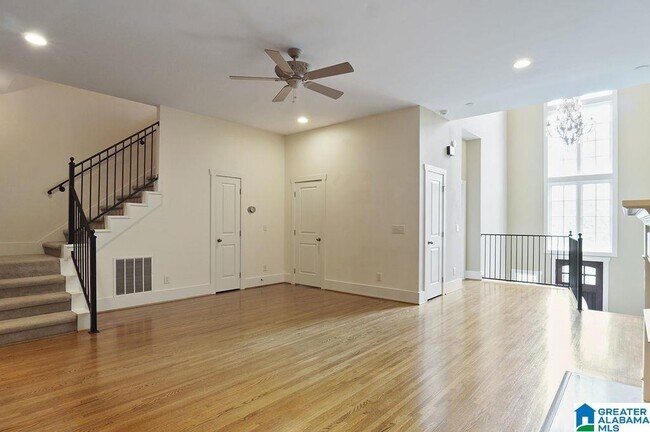 Building Photo - 2081 Eagle Ridge Dr