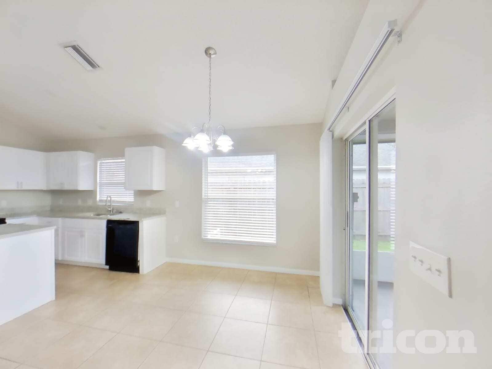 Building Photo - 8931 Southbay Dr