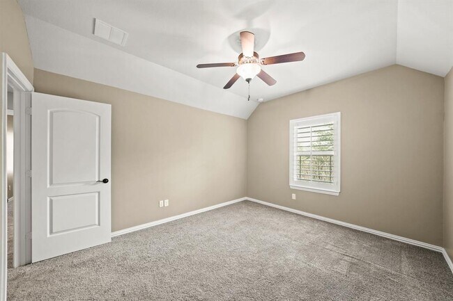 Building Photo - 28223 Red Shady Oaks Dr