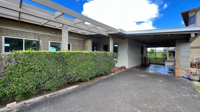 Building Photo - 4202A Sierra Dr