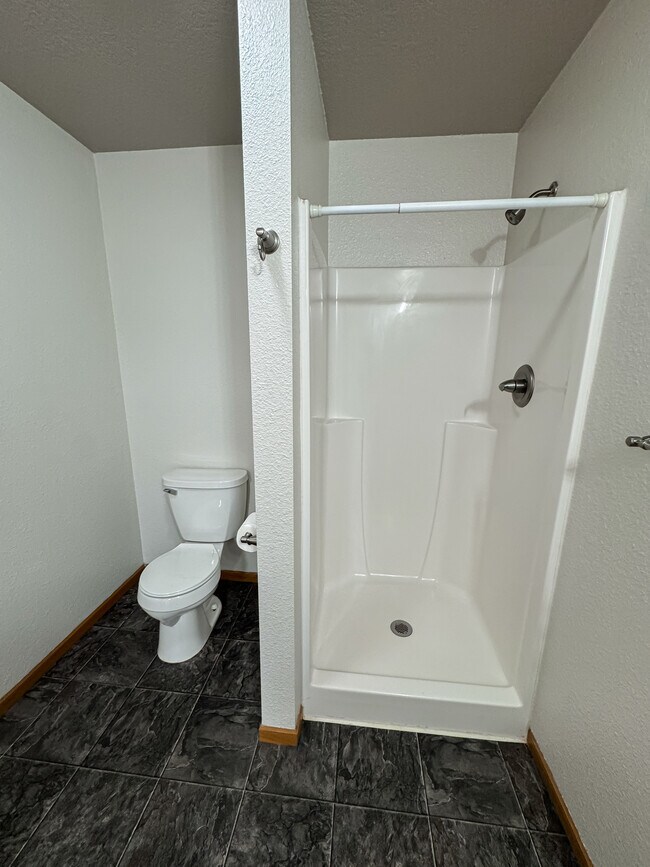 Building Photo - Theater Apartments Beulah