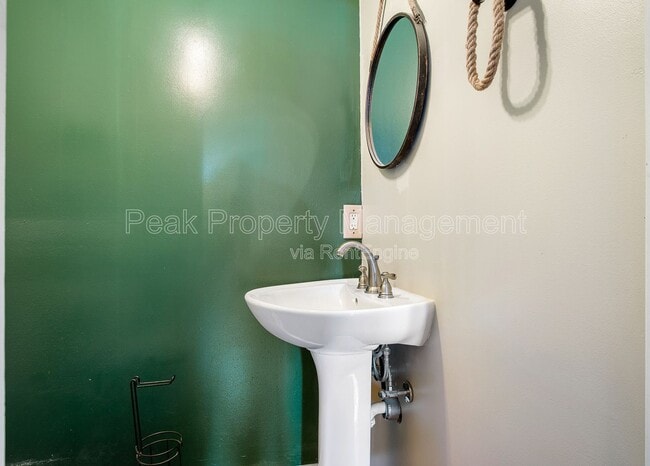 Building Photo - 1209 N 29th St