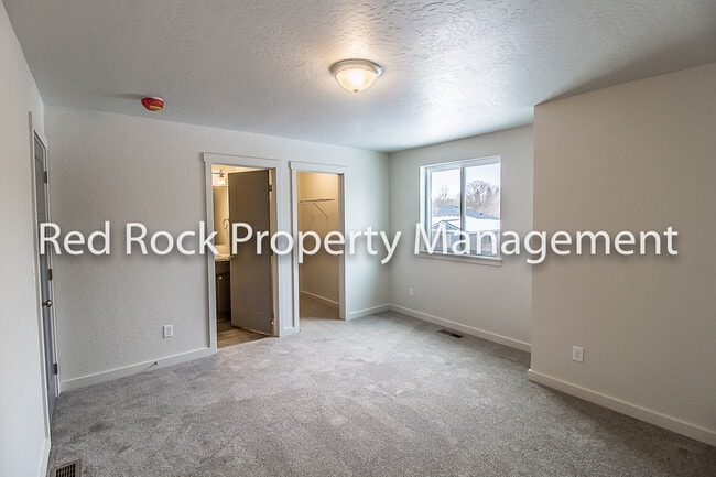 Building Photo - 2616 N Arties Ln