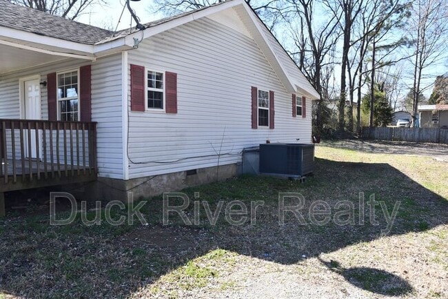 Building Photo - 504 Mooresville Pike