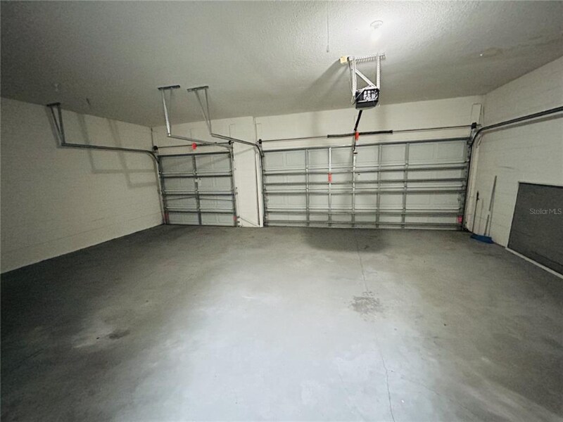 Building Photo - 1642 Chandelle Ln