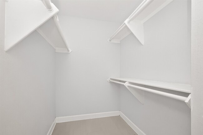 Building Photo - 12625 Memorial Dr