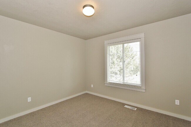 Building Photo - 5256 W McMurtrey St