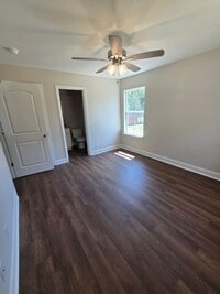 Building Photo - 302 Hawaii Ave