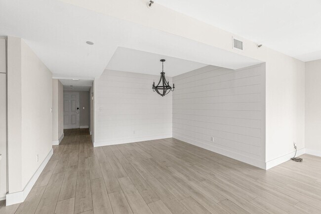 Building Photo - 343 Oak Harbour Dr
