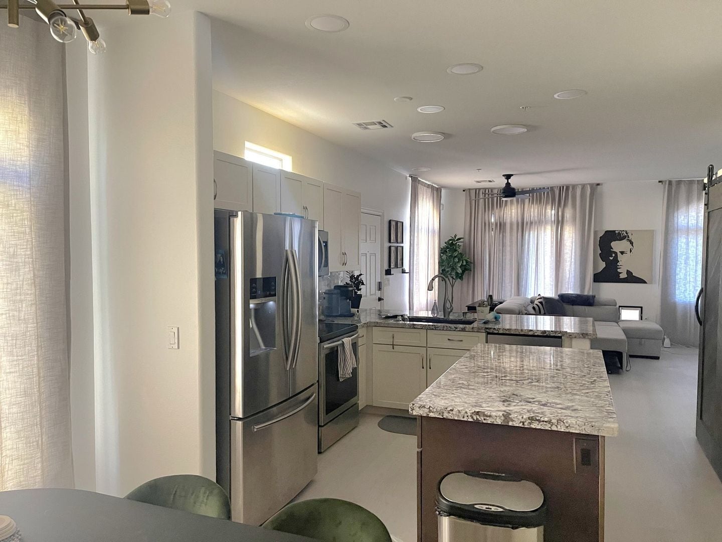 Building Photo - 1350 S Greenfield Rd