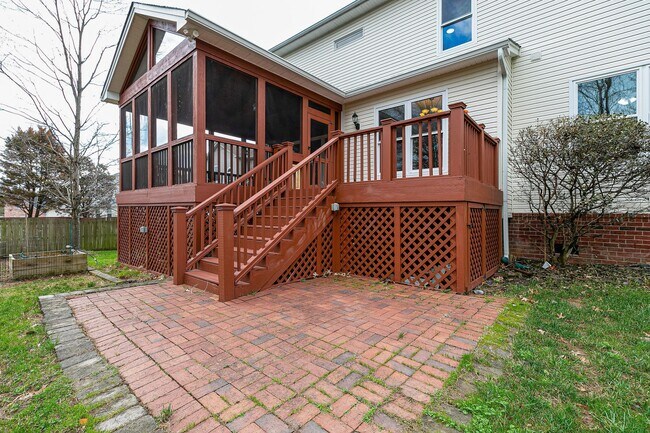Building Photo - 808 Callahan Pl