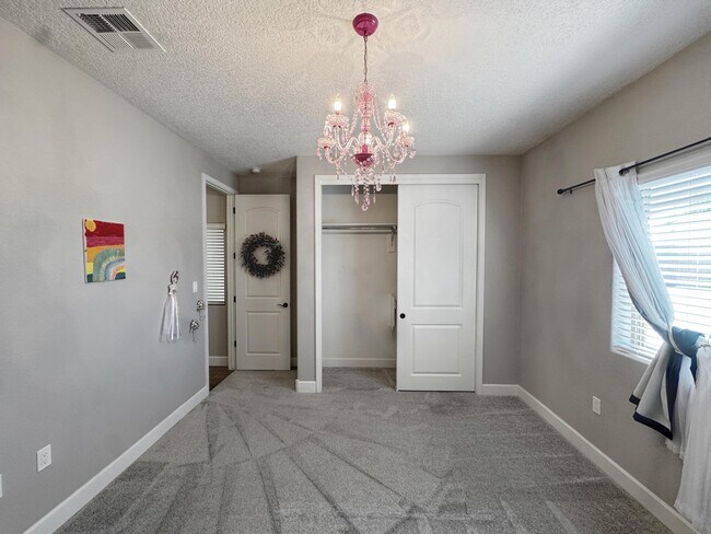 Building Photo - 6801 Prom Ave NE