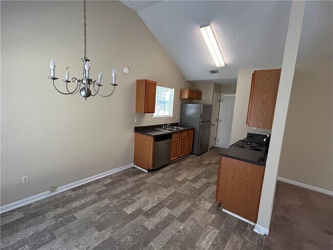 Building Photo - 4710 Brookwood View