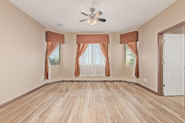 Building Photo - 2624 W Beautiful Ln