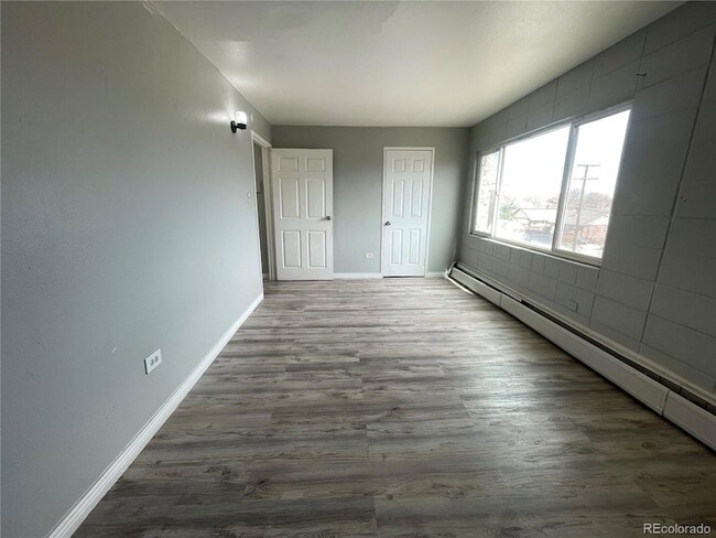 Building Photo - 1590 Clinton St