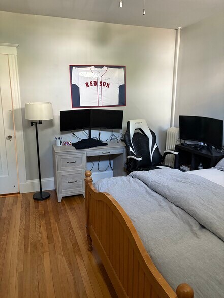 Building Photo - 51 Algonquin Rd