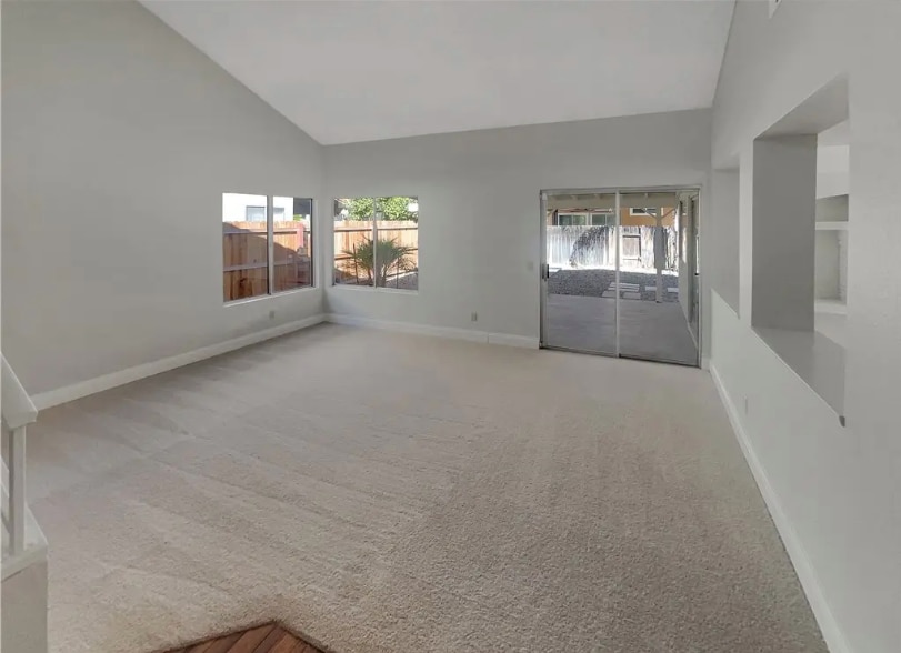 Building Photo - 662 Spinnaker Dr