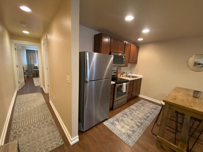 Building Photo - 206 Graves Trail
