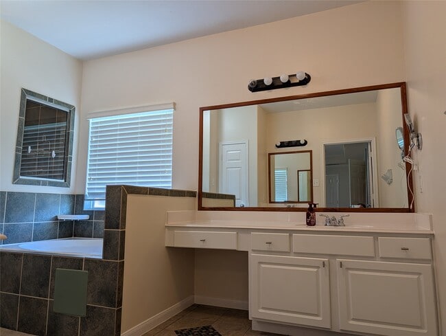 Building Photo - 26803 Rockwood Park Ln