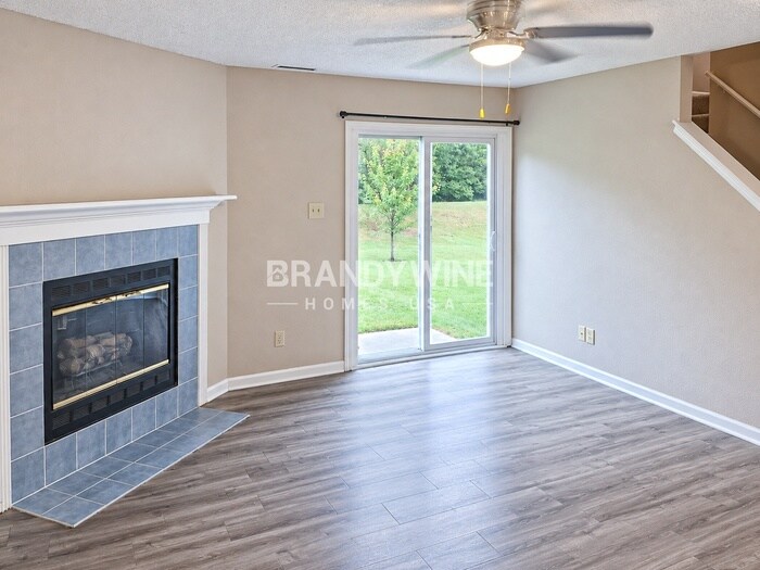Building Photo - 4485 Redcliff N Ln