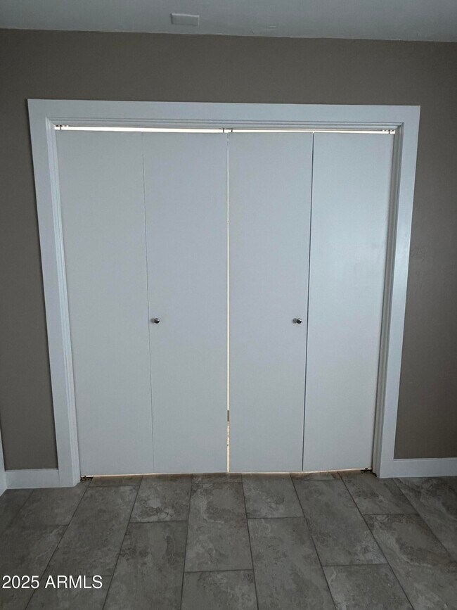 Building Photo - 14801 N Agua Fria Dr