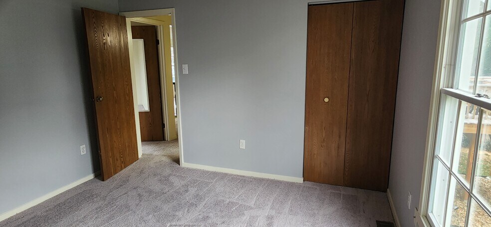 Building Photo - 226 Allison Ave