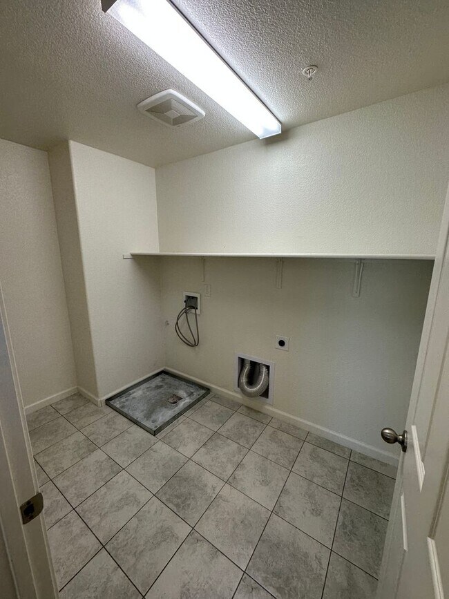 Building Photo - 10720 Padua Way