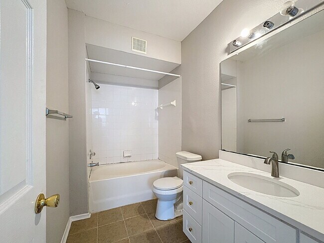 Building Photo - 13005 Sanctuary Cove Dr