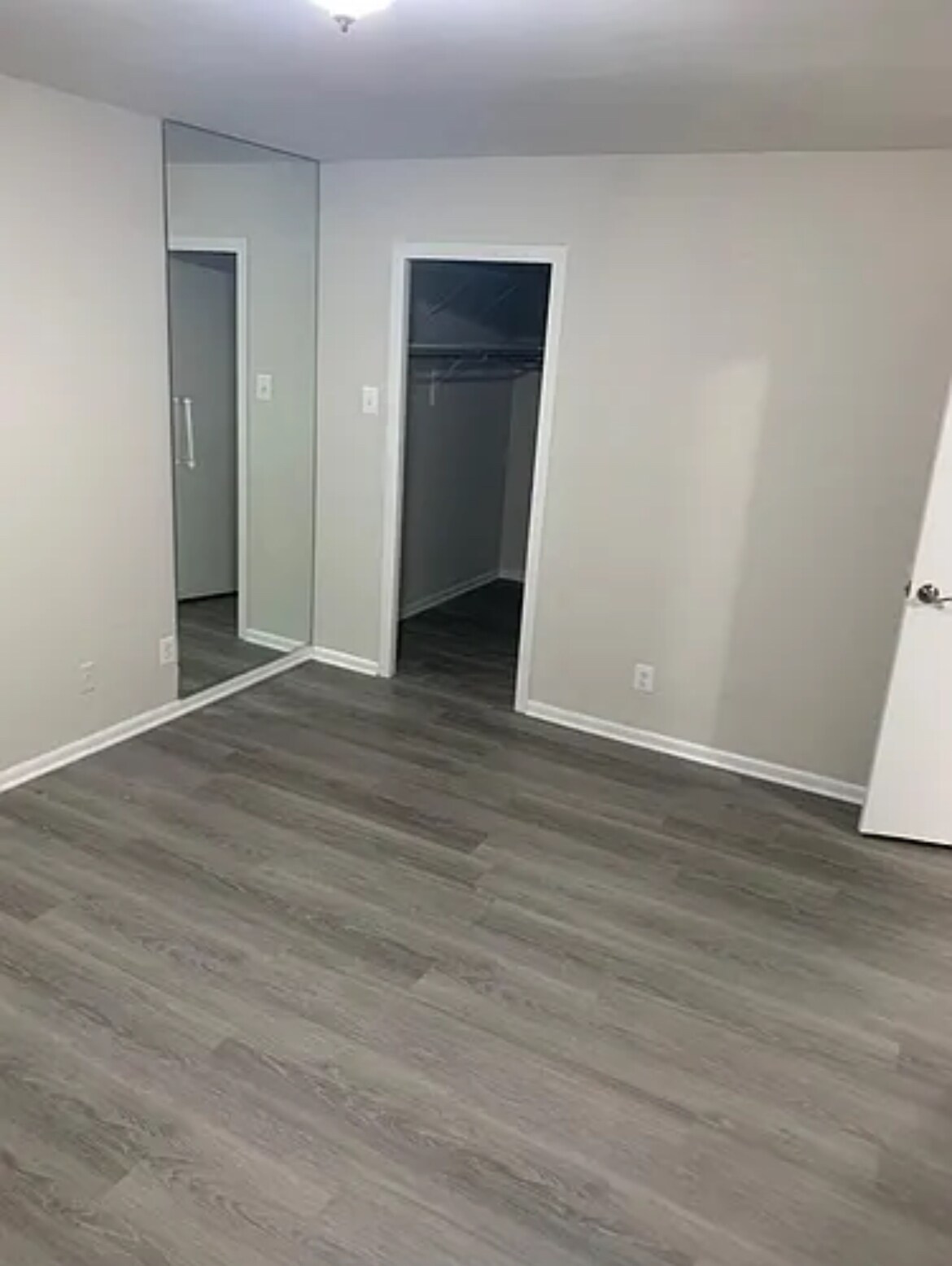 New floor - 5340 Holmes Run Pky