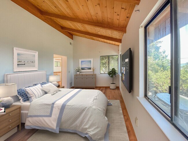 Building Photo - Unique Carmel Highlands 2 Bed, 2 Bath + Sunroom & Office
