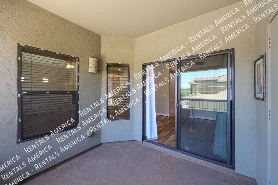 Building Photo - 21320 N 56th St