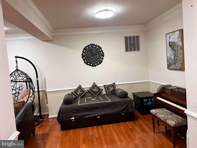 Building Photo - 22587 Welborne Manor Square