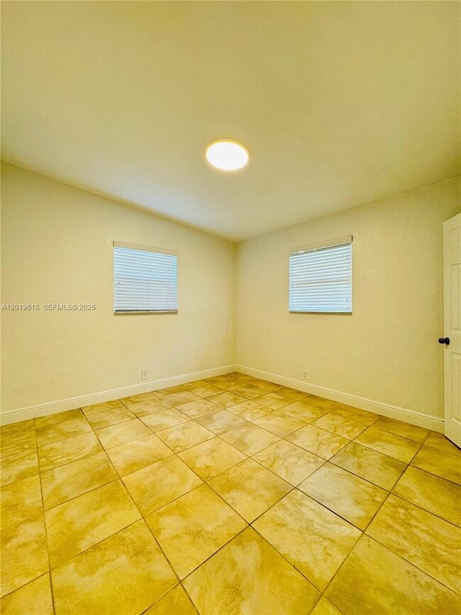 Building Photo - 3370 Frow Ave