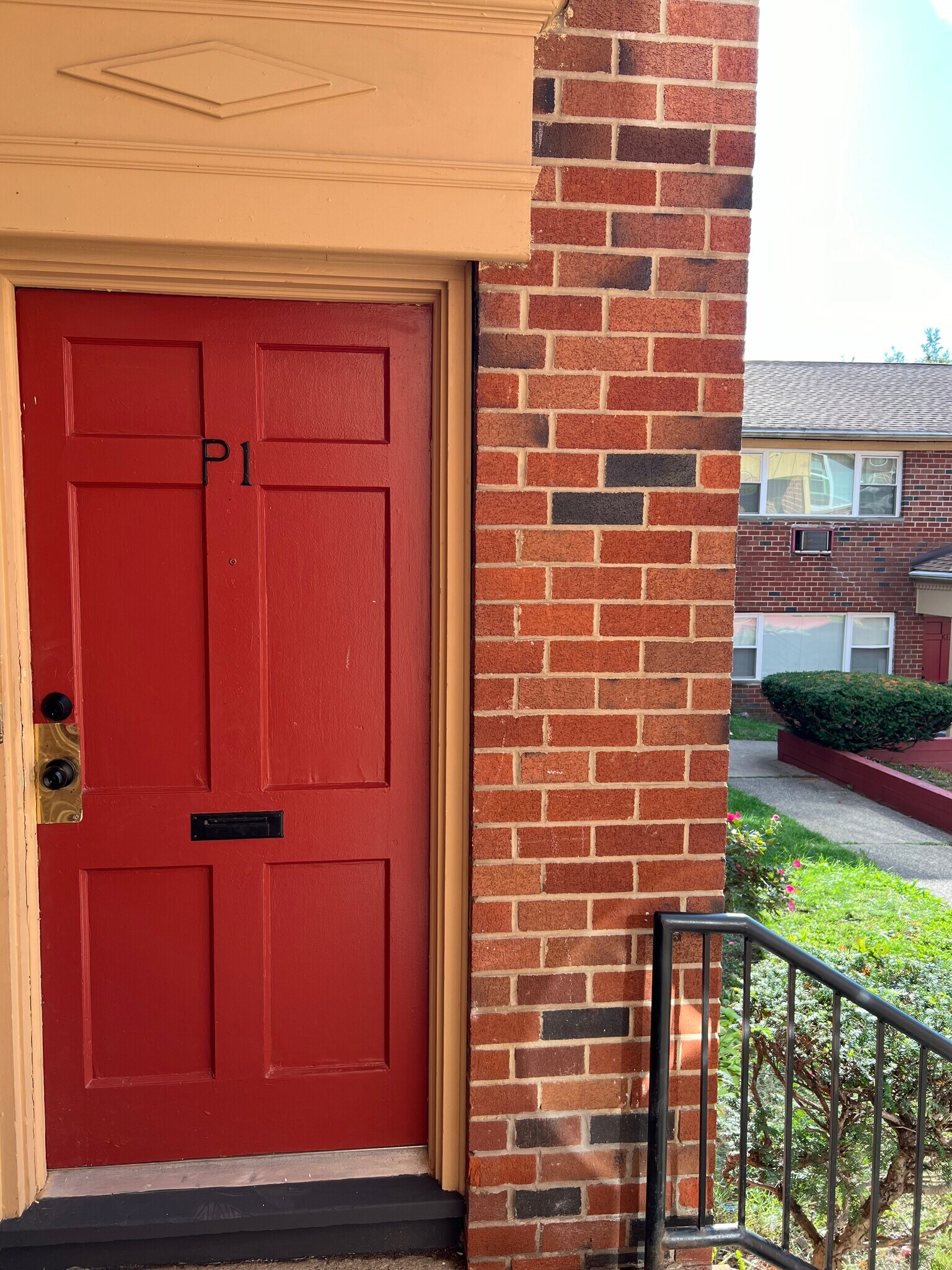 Building Photo - 924 Stuyvesant Ave