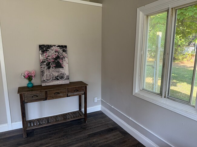 Building Photo - LAND CONTRACT (RENT-TO-OWN)