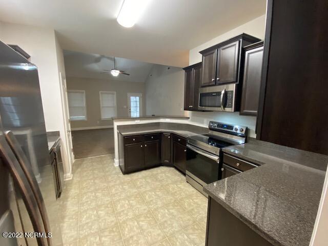 Building Photo - 105 Katrina St