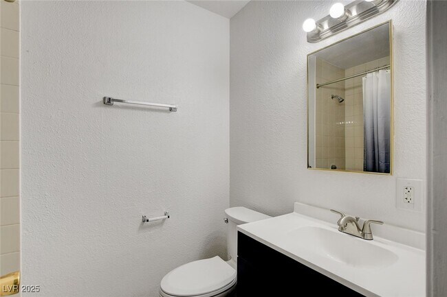 Building Photo - 6453 Bannock Way