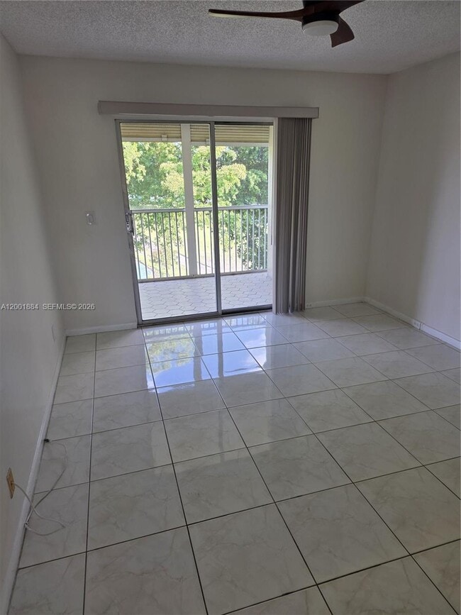 Building Photo - 13250 SW 4th Ct