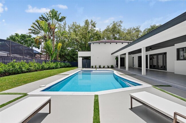 Building Photo - 7865 SW 183rd Terrace