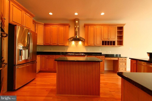 Building Photo - 43704 Burning Sands Terrace