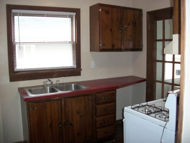 Building Photo - 1565 7th St