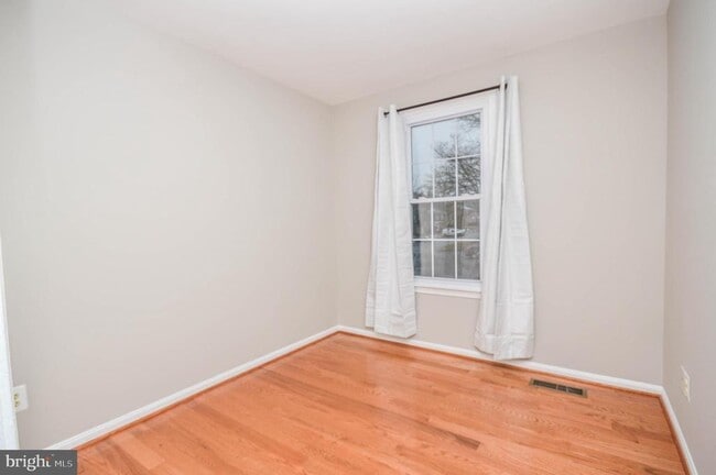 Building Photo - 9209 Frostburg Way